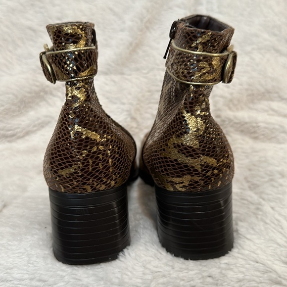 Womens AJ Valenci for Comfort Briwn and Gold Snakeskin Booties 7.5M - Picture 3 of 7